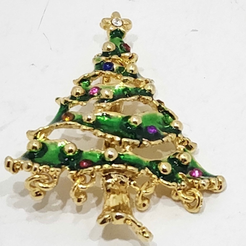 Vintage Christmas Tree Brooch Green Enamel Rhinestones Gold Tone Star - Picture 1 of 3